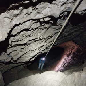 Espeleología en Pirineos nivel 3